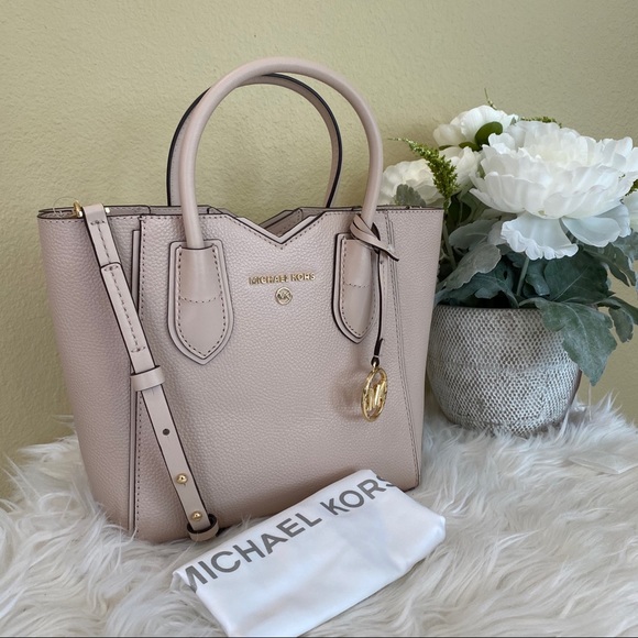 Firm✨Michael Kors Mae small messenger bag - Picture 6 of 13